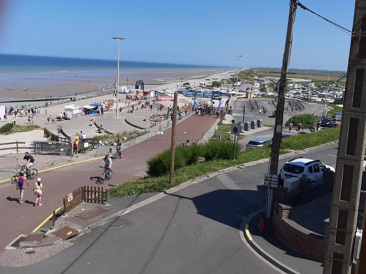 Au Gre Des Marees, Appartement Face A La Mer, Classe 3 Etoiles Ault Buitenkant foto