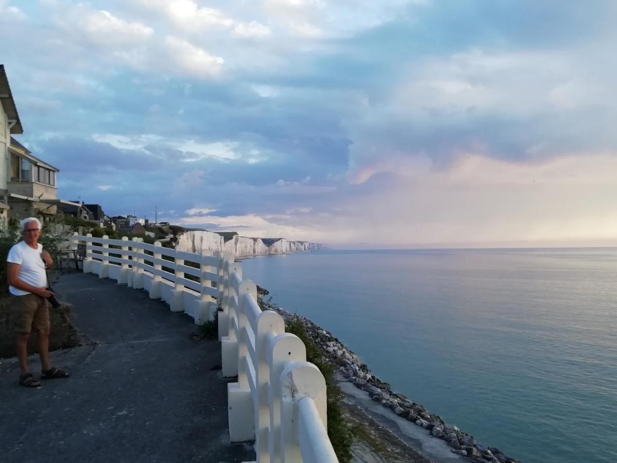 Au Gre Des Marees, Appartement Face A La Mer, Classe 3 Etoiles Ault Buitenkant foto