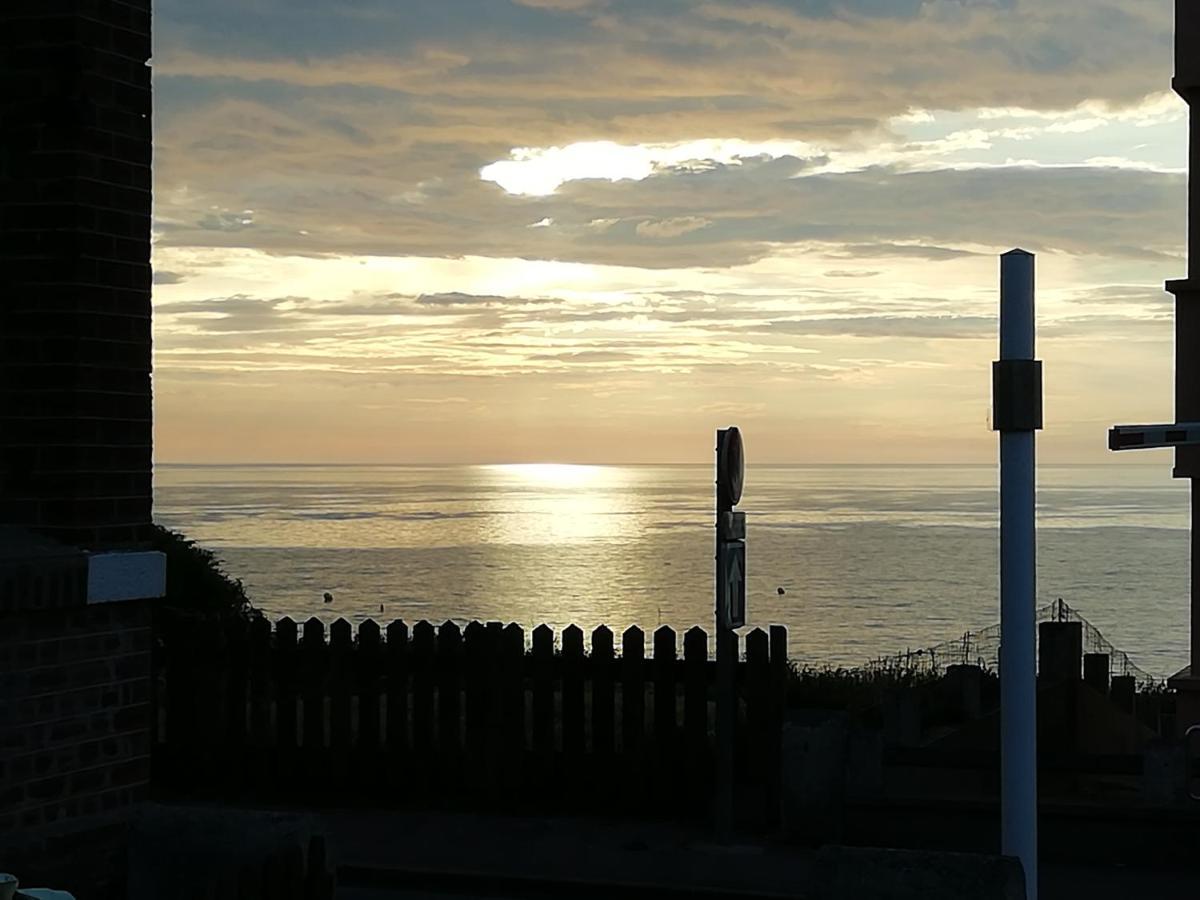 Au Gre Des Marees, Appartement Face A La Mer, Classe 3 Etoiles Ault Buitenkant foto
